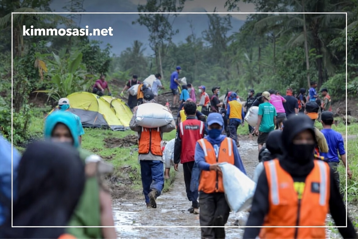 Kolaborasi antar-komunitas dalam merespon bencana alam
