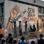 Hubungan antara seni dan perlawanan sosial dalam sejarah politik